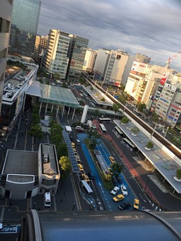 川崎駅前